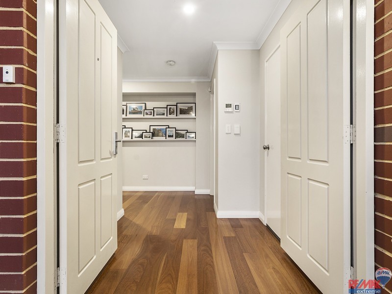 4 Hyden Road, Banksia Grove WA 6031