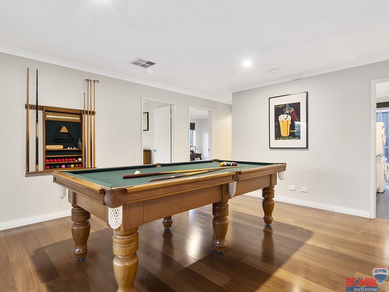 4 Hyden Road, Banksia Grove WA 6031