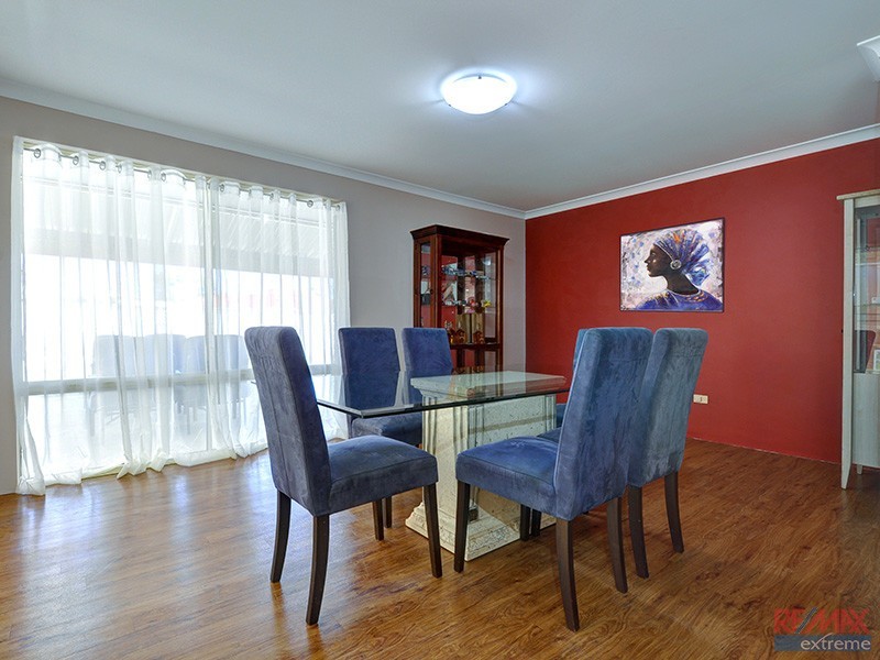 16 Combewood Loop, Carramar WA 6031