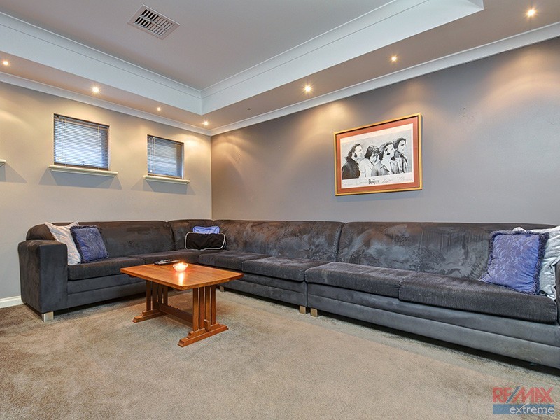 63 Wattle Mews, Hocking WA 6065