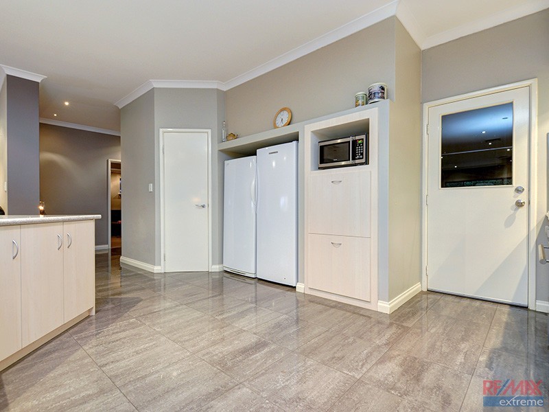 63 Wattle Mews, Hocking WA 6065