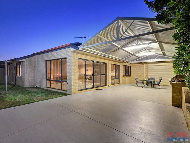 63 Wattle Mews, Hocking WA 6065