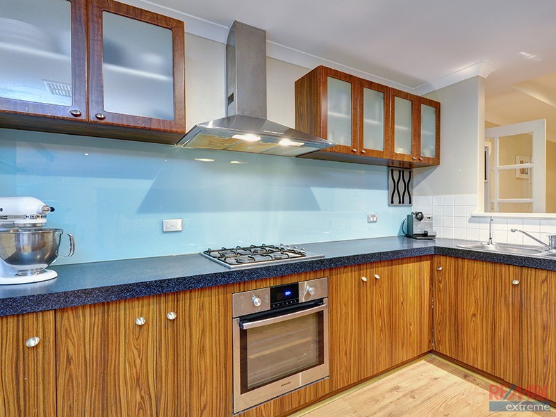 6 Newgain Crescent, Carramar WA 6031