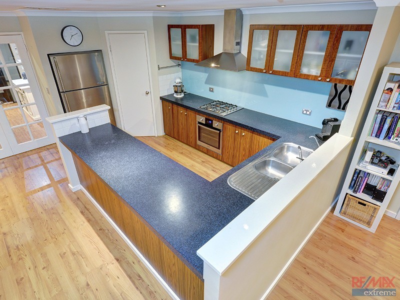 6 Newgain Crescent, Carramar WA 6031