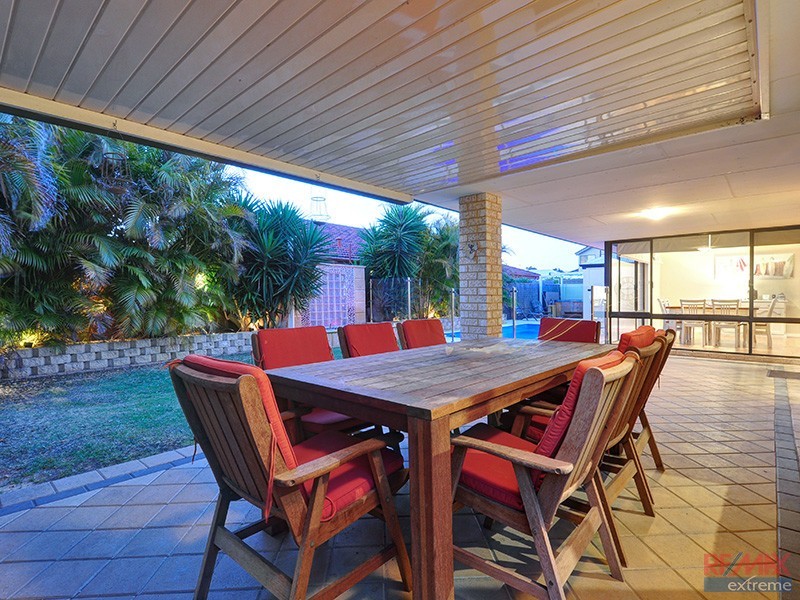 6 Newgain Crescent, Carramar WA 6031