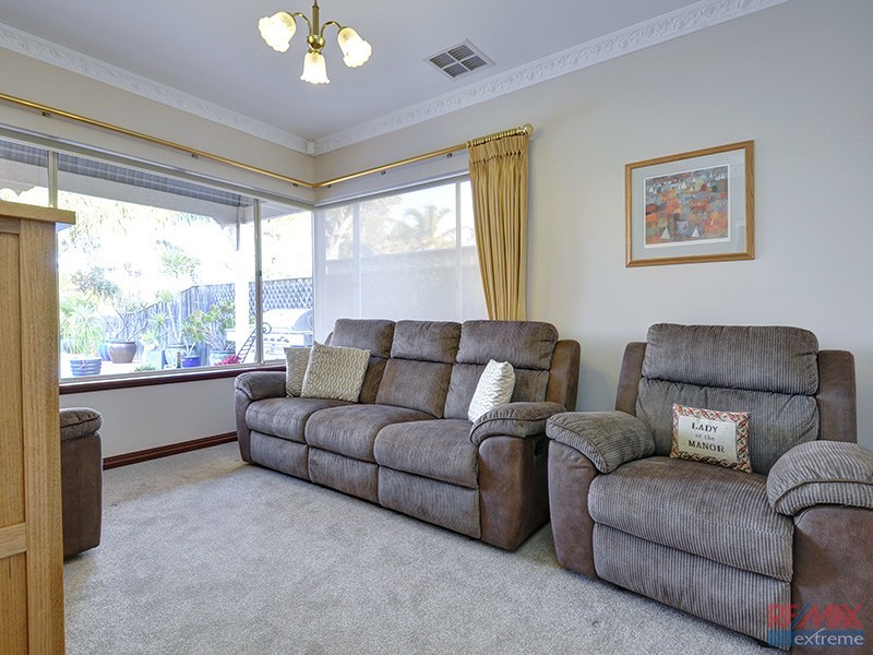 83 Fairway Circle, Connolly WA 6027