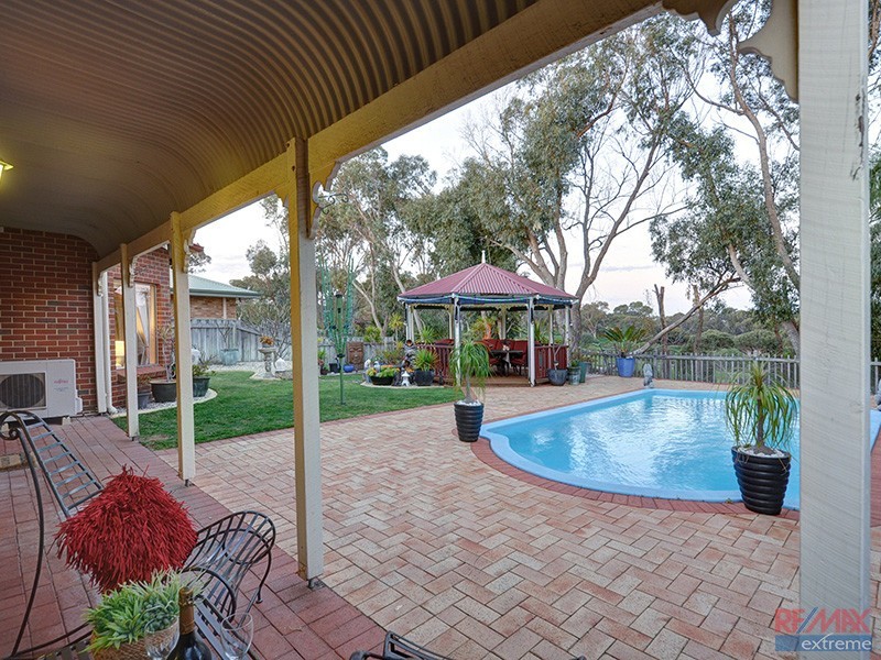 83 Fairway Circle, Connolly WA 6027