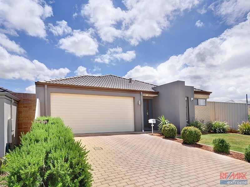 23 Merlot Way, Pearsall WA 6065