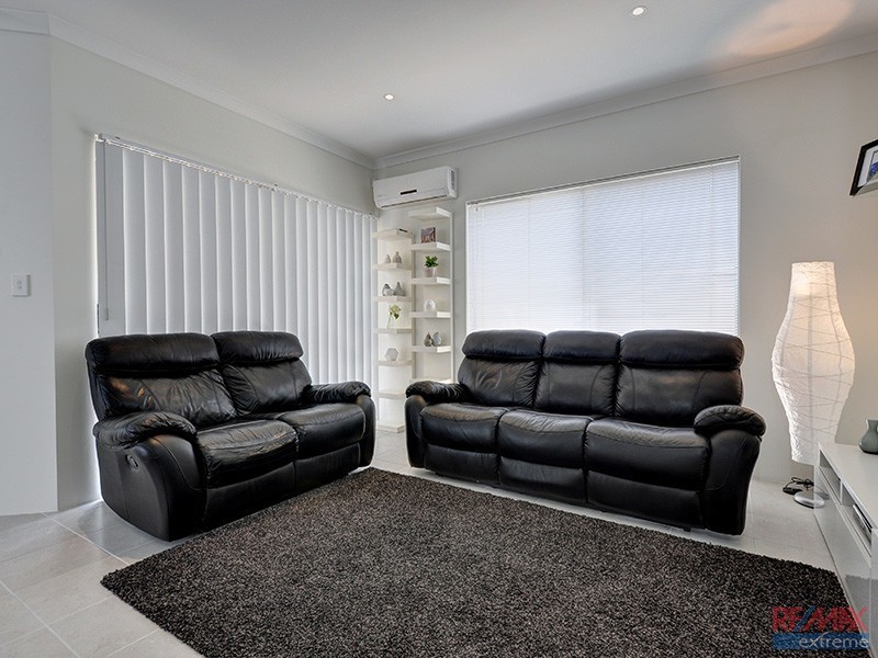 23 Merlot Way, Pearsall WA 6065