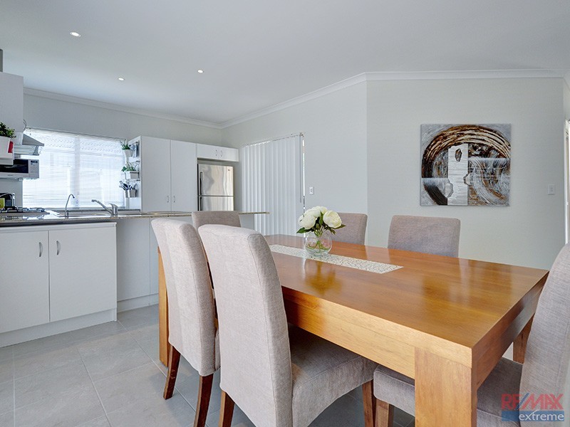 23 Merlot Way, Pearsall WA 6065