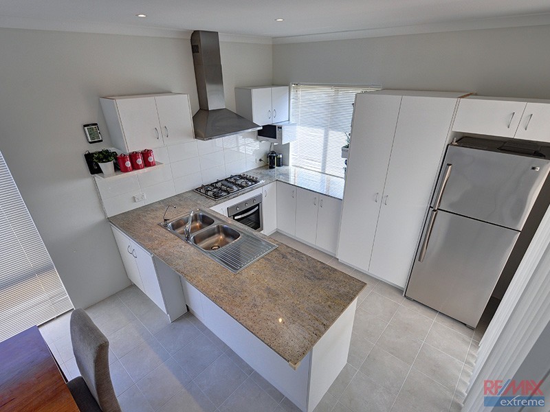 23 Merlot Way, Pearsall WA 6065