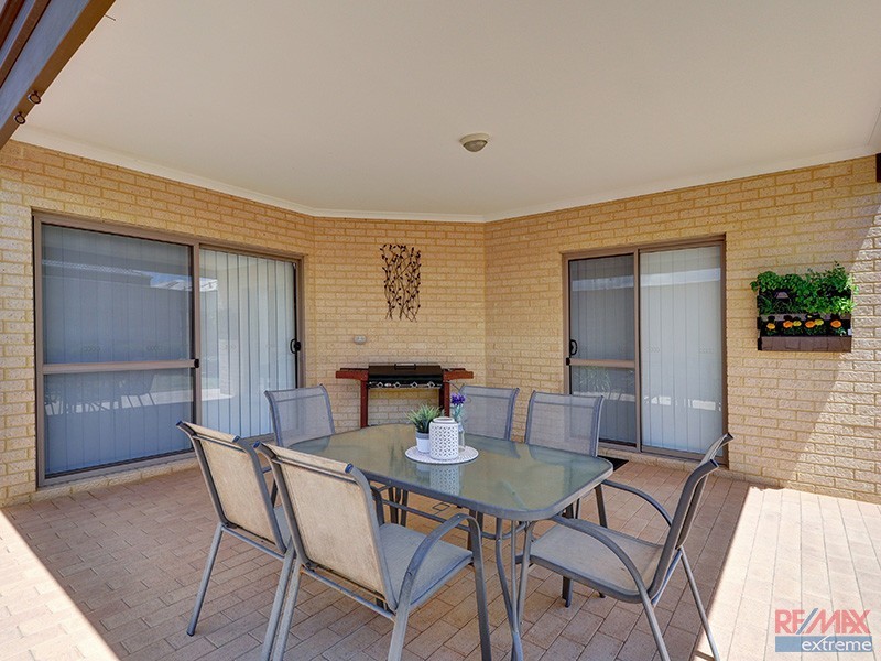 23 Merlot Way, Pearsall WA 6065