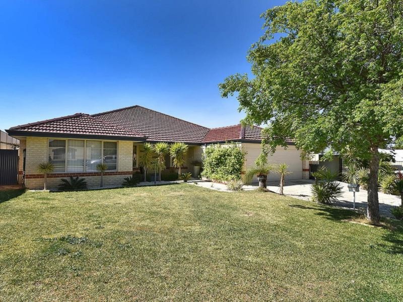 8 Archimedes Crescent, Tapping WA 6065