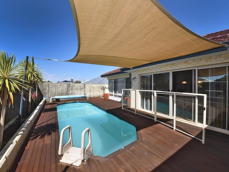 8 Archimedes Crescent, Tapping WA 6065