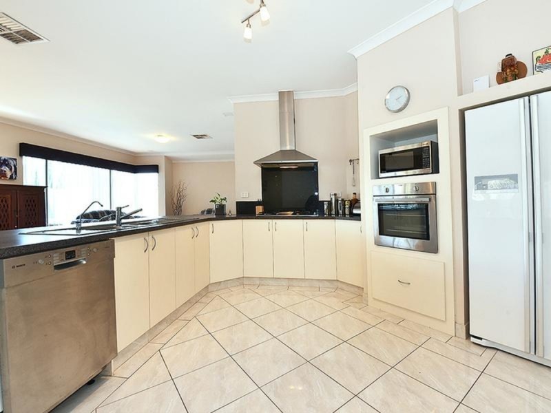 8 Archimedes Crescent, Tapping WA 6065