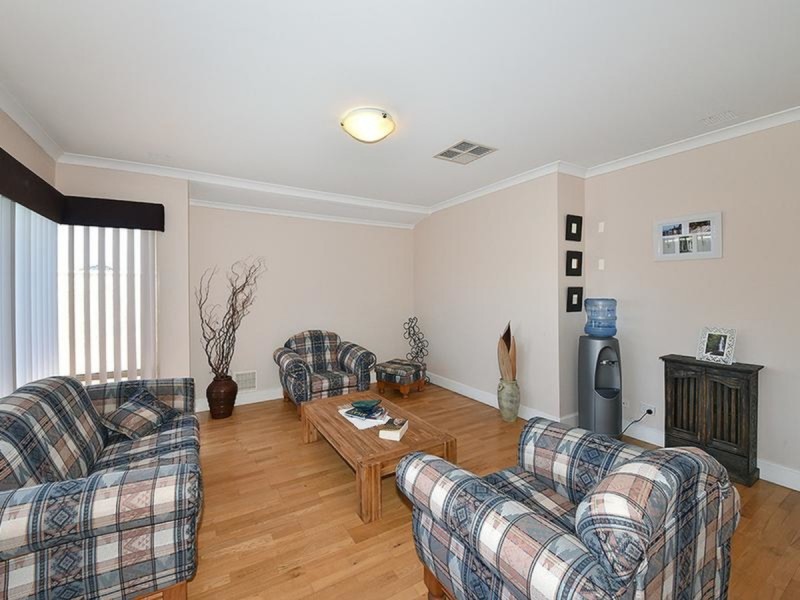 8 Archimedes Crescent, Tapping WA 6065