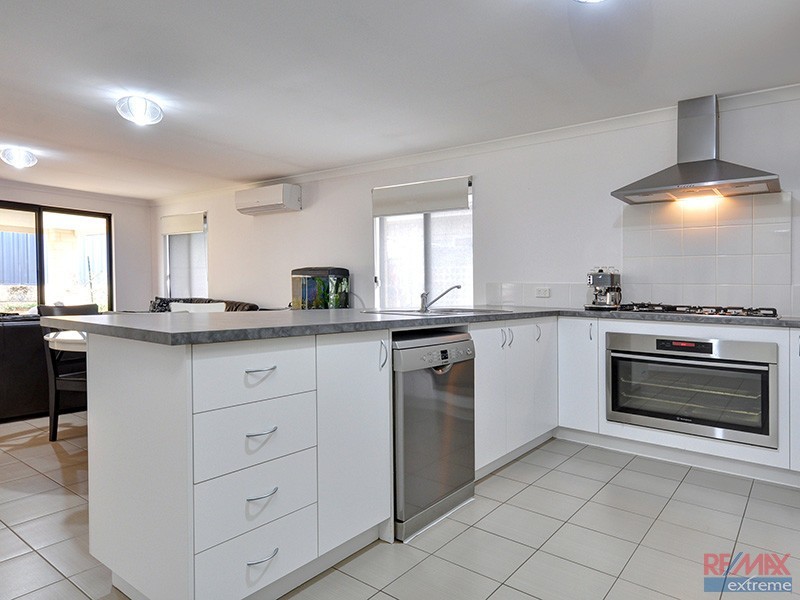 3 Cabernet Loop, Pearsall WA 6065