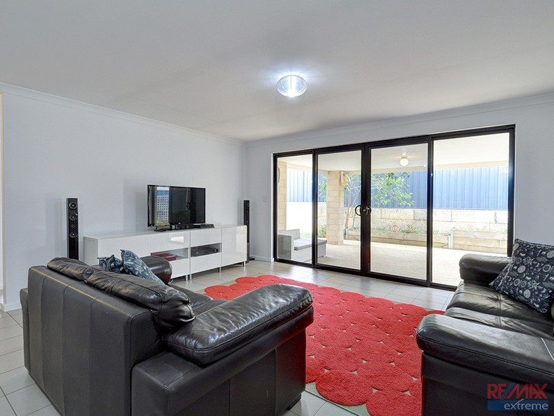 3 Cabernet Loop, Pearsall WA 6065