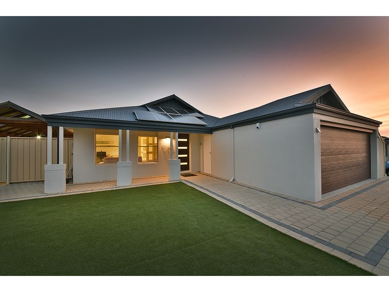 29 Woodbine Loop, Tapping WA 6065