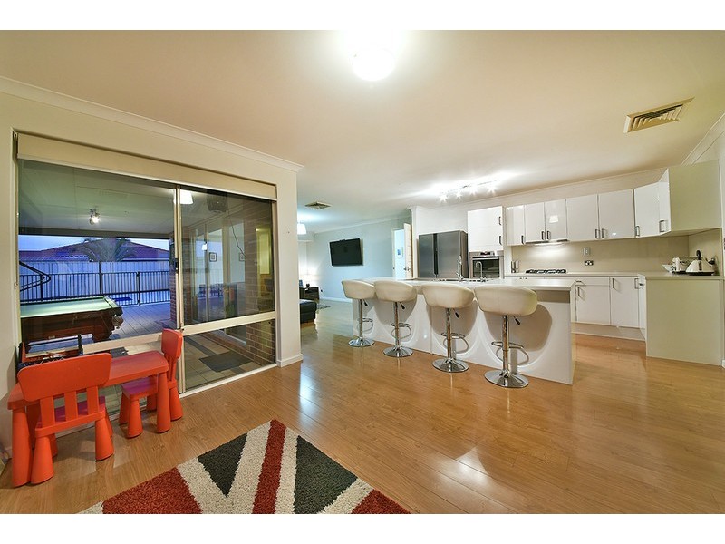 29 Woodbine Loop, Tapping WA 6065