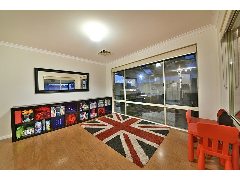 29 Woodbine Loop, Tapping WA 6065