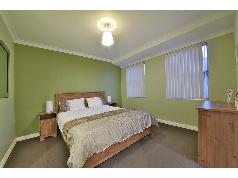 29 Woodbine Loop, Tapping WA 6065