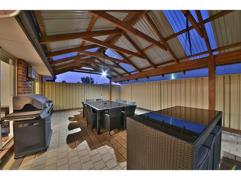 29 Woodbine Loop, Tapping WA 6065