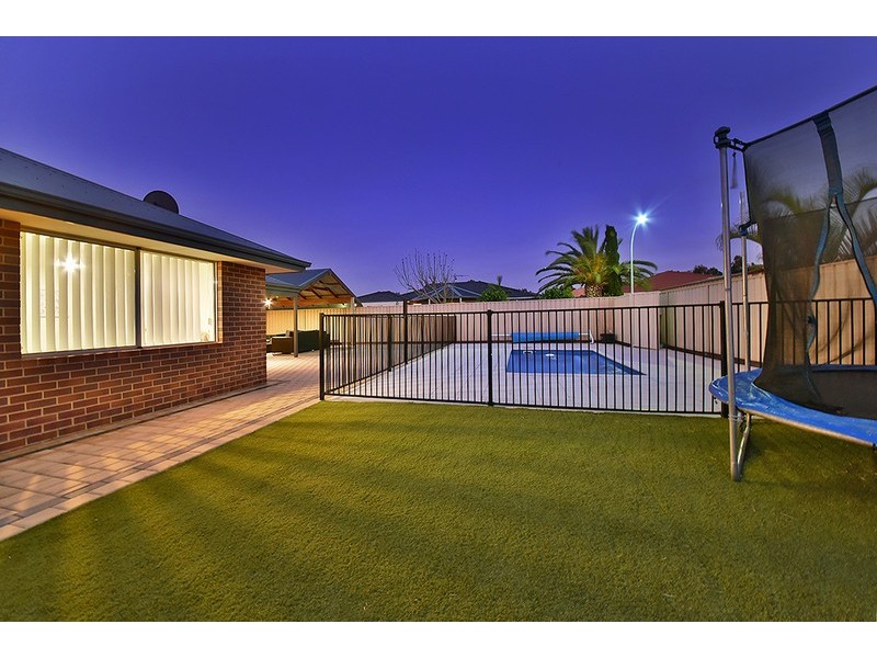 29 Woodbine Loop, Tapping WA 6065