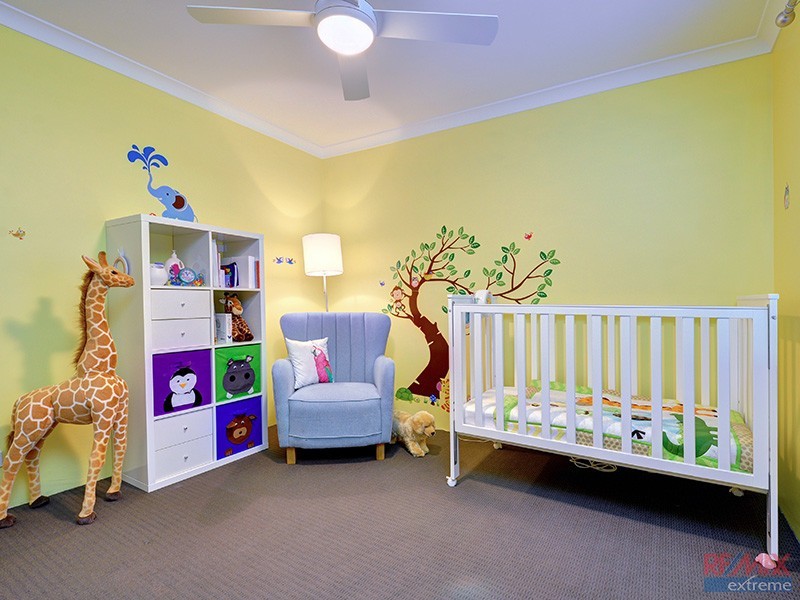 15 Cabernet Loop, Pearsall WA 6065