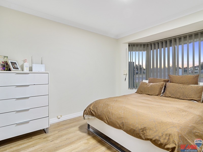 2 Brake Court, Banksia Grove WA 6031