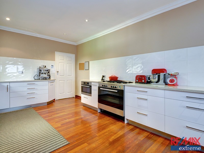 45 Dallas Crescent, Wanneroo WA 6065