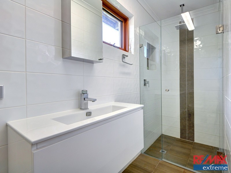 45 Dallas Crescent, Wanneroo WA 6065