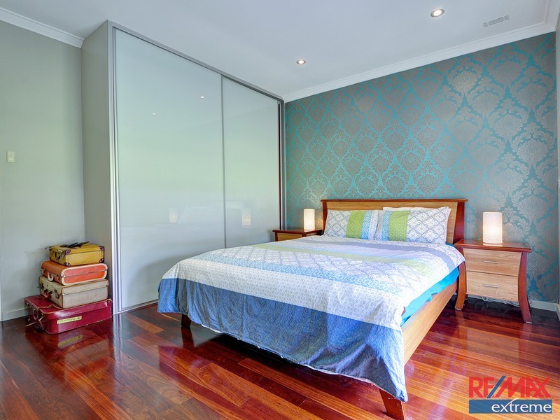 45 Dallas Crescent, Wanneroo WA 6065