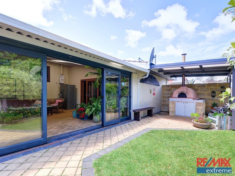 45 Dallas Crescent, Wanneroo WA 6065