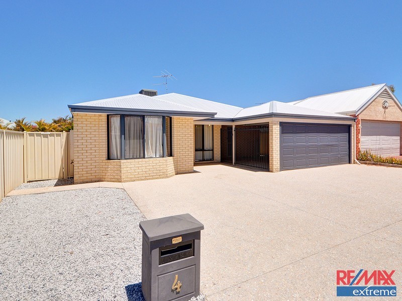 4 Kensington Way, Pearsall WA 6065