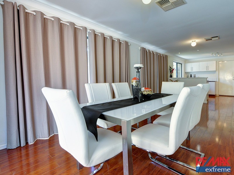 4 Kensington Way, Pearsall WA 6065