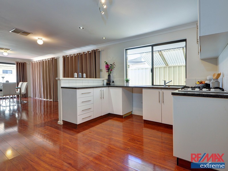 4 Kensington Way, Pearsall WA 6065