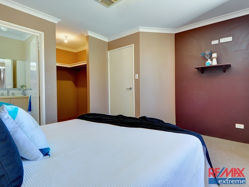 4 Kensington Way, Pearsall WA 6065