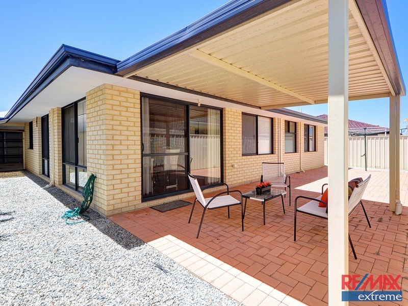 4 Kensington Way, Pearsall WA 6065