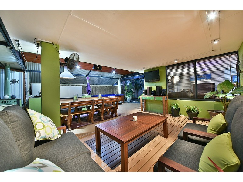 3 Giglia Drive, Sinagra WA 6065