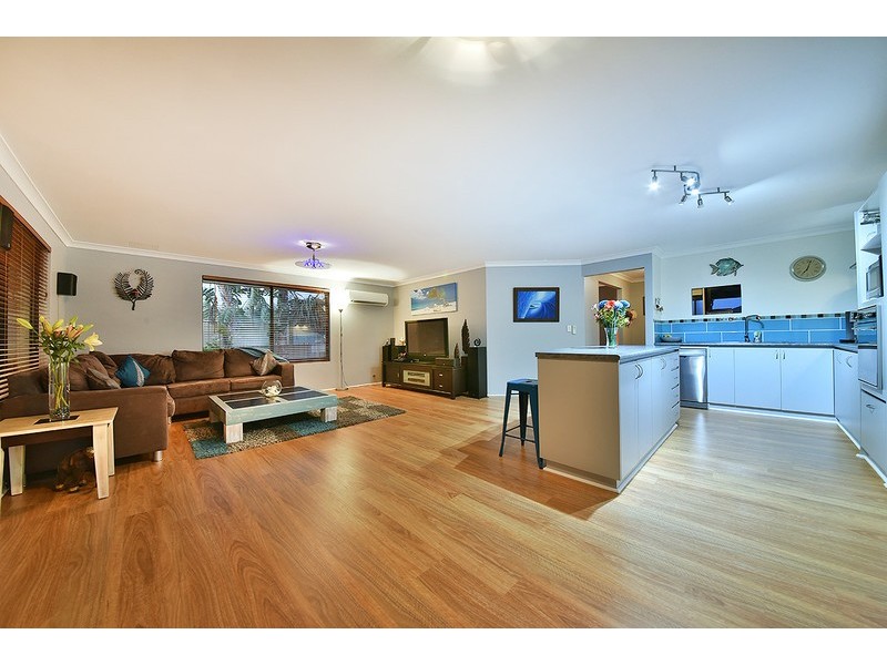 3 Giglia Drive, Sinagra WA 6065