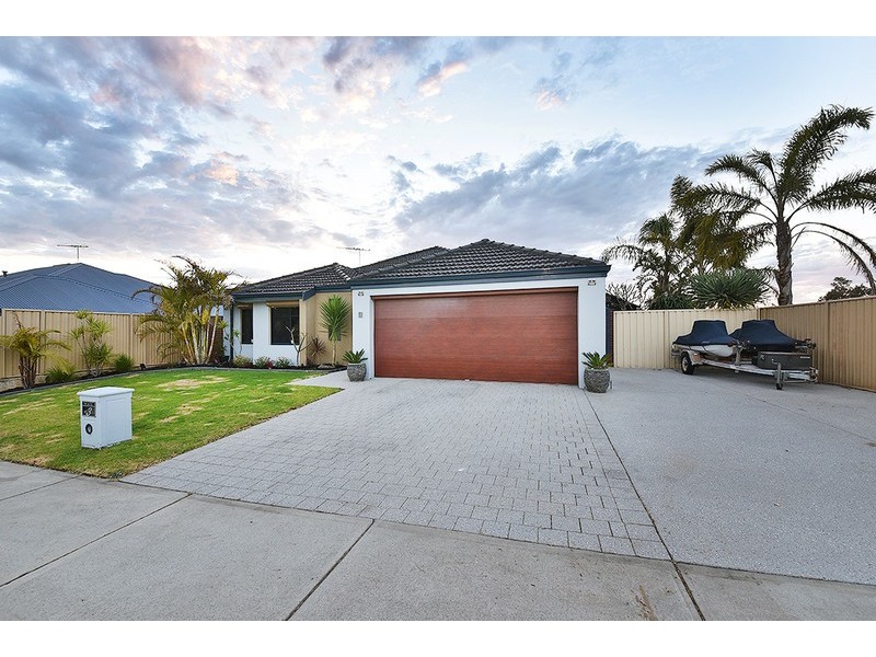 3 Giglia Drive, Sinagra WA 6065