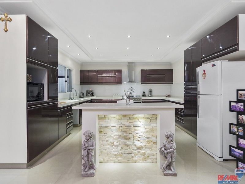 36 Teasel Way, Banksia Grove WA 6031