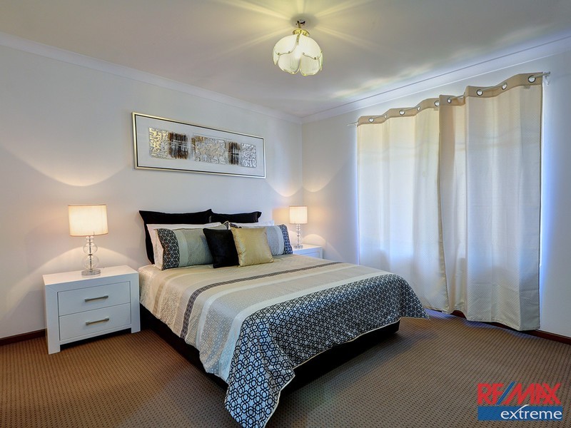 35 Cadoux Loop, Hocking WA 6065