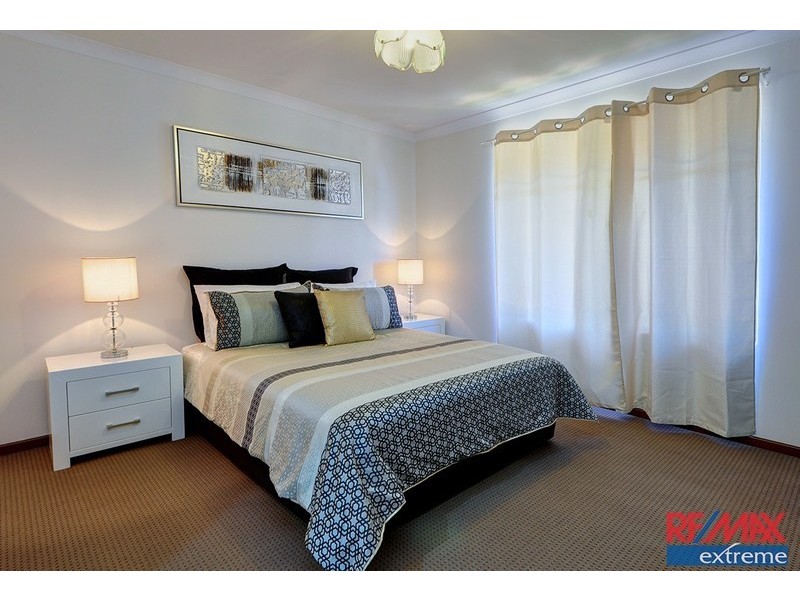 35 Cadoux Loop, Hocking WA 6065