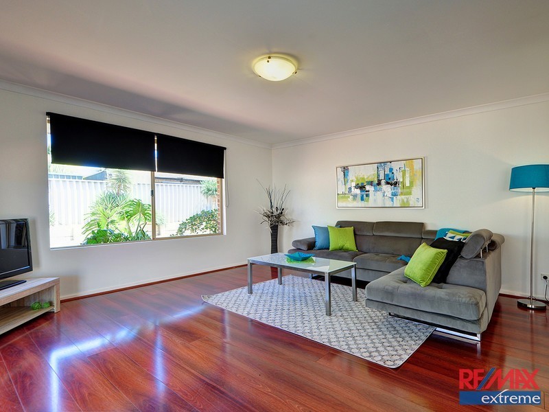 35 Cadoux Loop, Hocking WA 6065