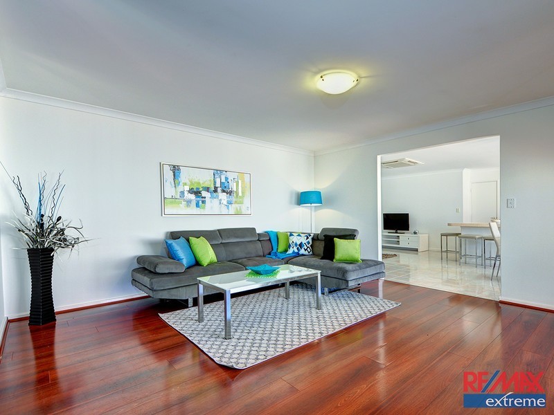 35 Cadoux Loop, Hocking WA 6065