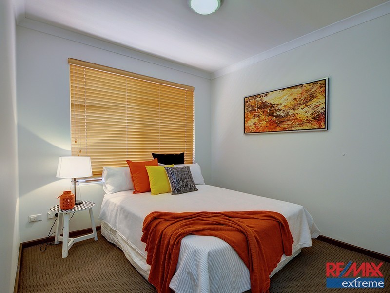 35 Cadoux Loop, Hocking WA 6065