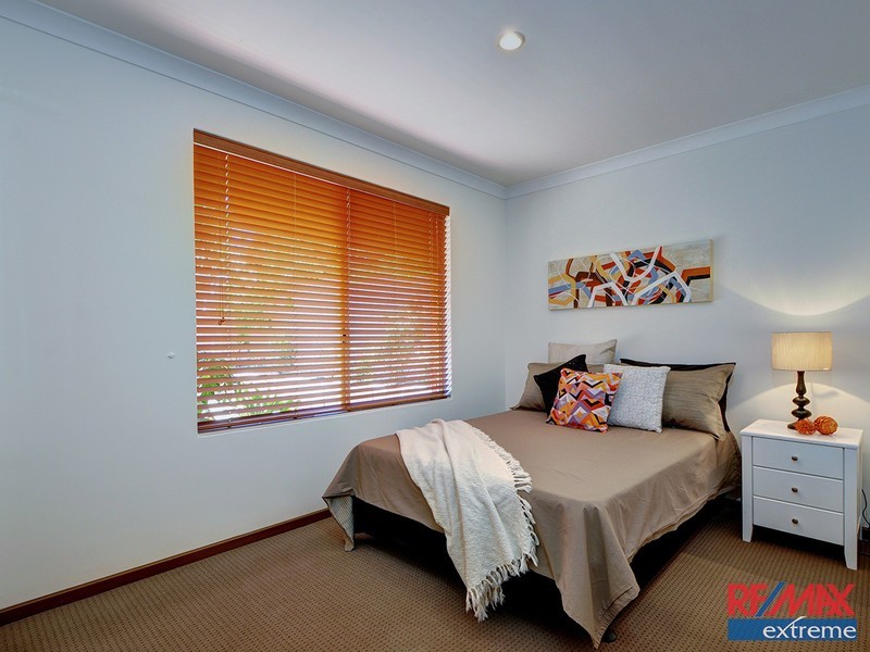 35 Cadoux Loop, Hocking WA 6065