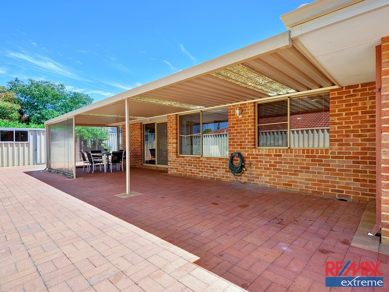 35 Cadoux Loop, Hocking WA 6065